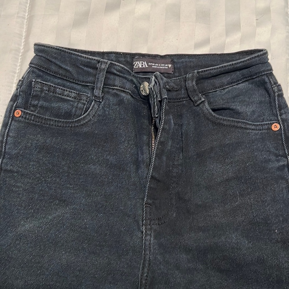 Black Zara size 4 jeans